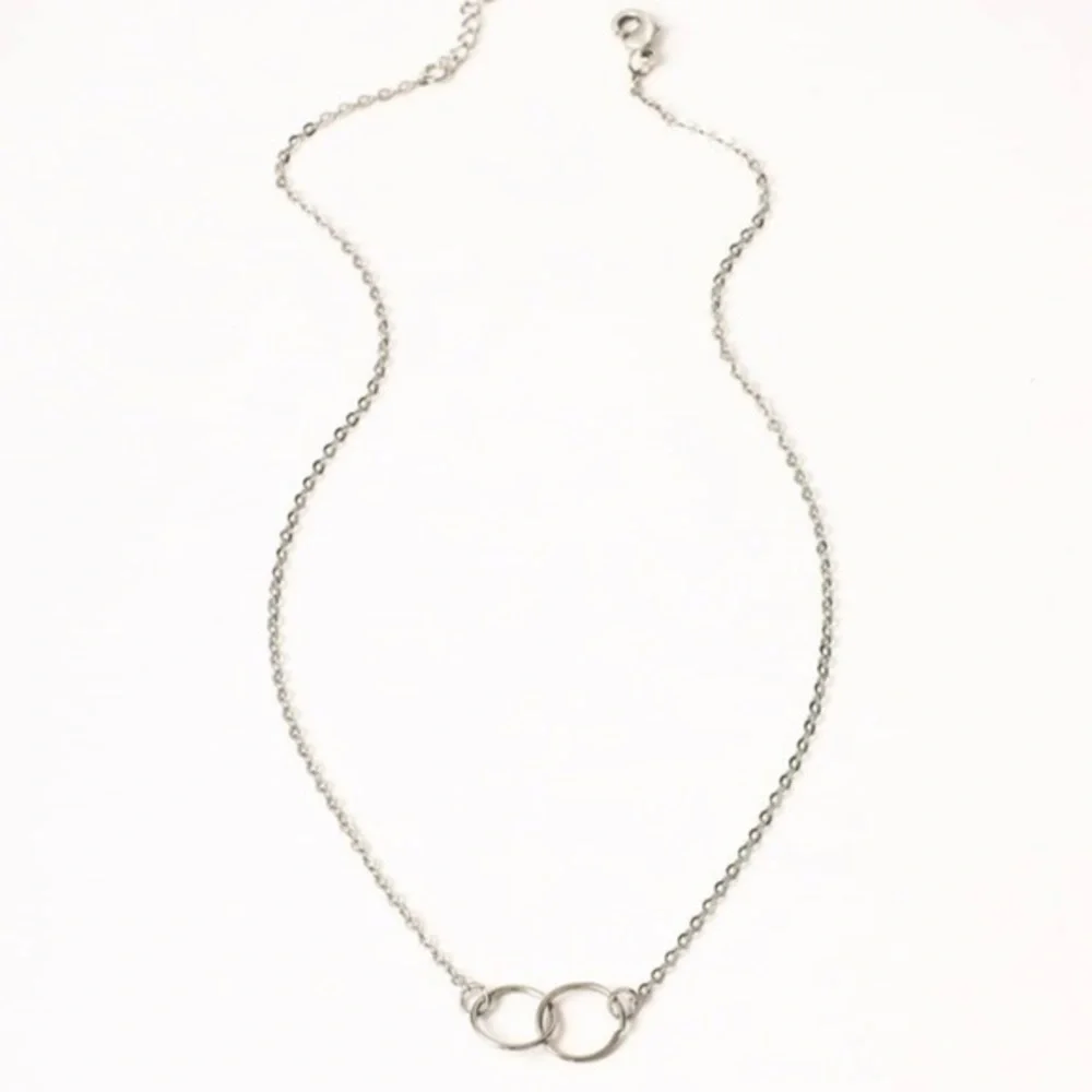 3/$30 🤍 Double Loop Necklace